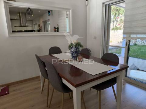 Moradia t4 em condomínio fechado