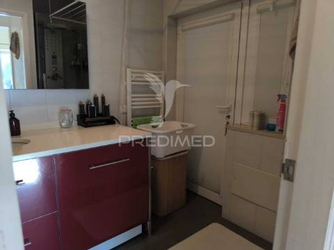 Moradia t4 em condomínio fechado