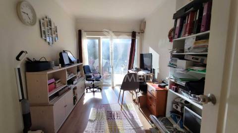 Moradia t4 em condomínio fechado