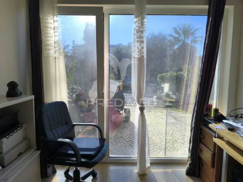 Moradia t4 em condomínio fechado