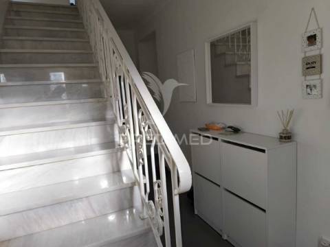 Moradia t4 em condomínio fechado