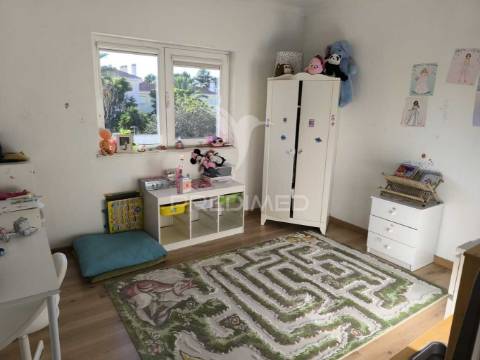 Moradia t4 em condomínio fechado