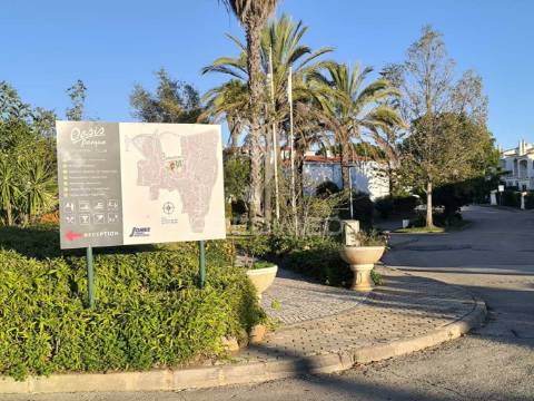 Moradia t4 em condomínio fechado