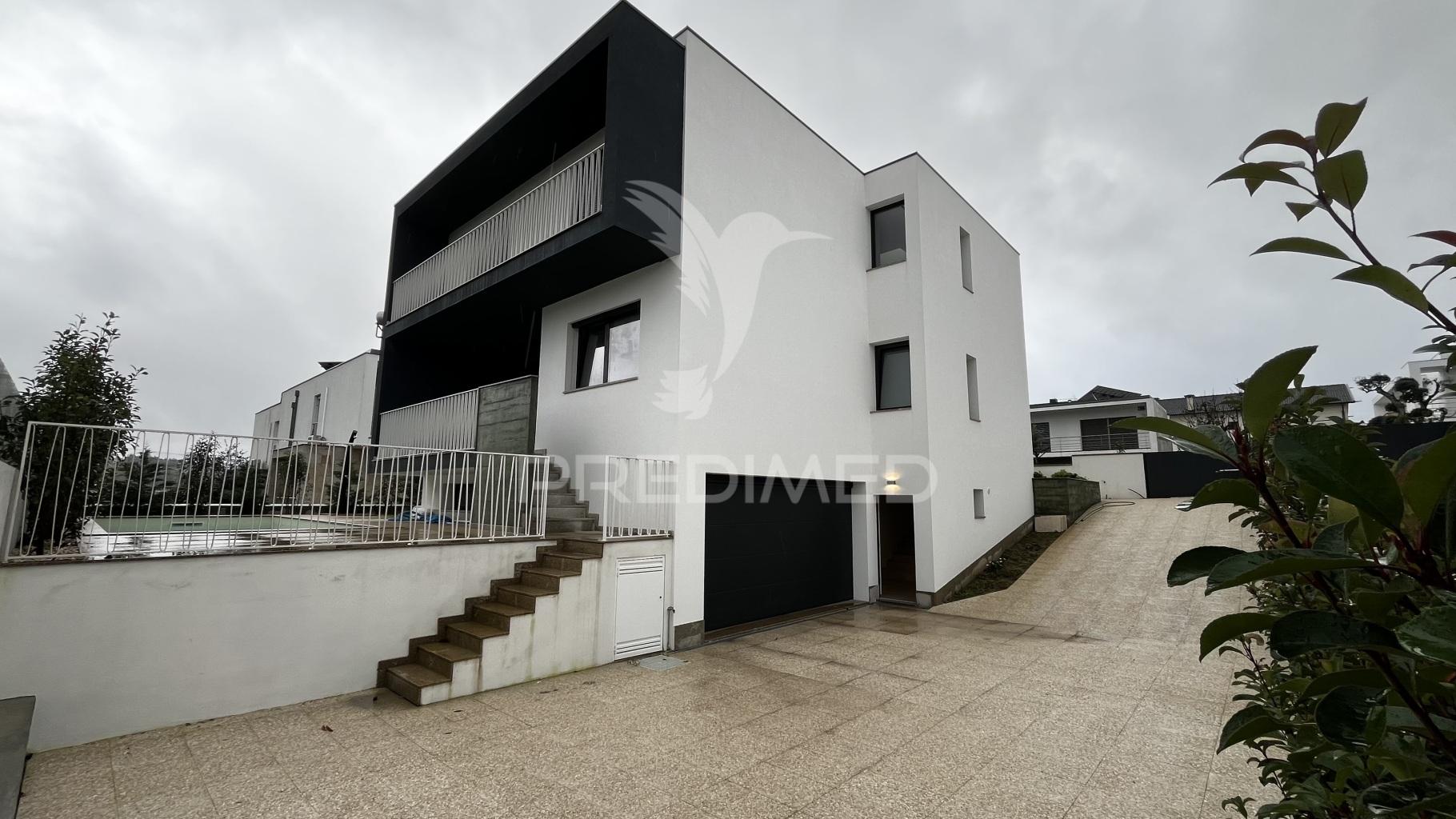 Moradia t4 nova em guimarães