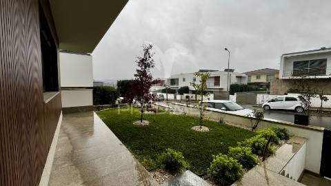 Moradia t4 nova em guimarães