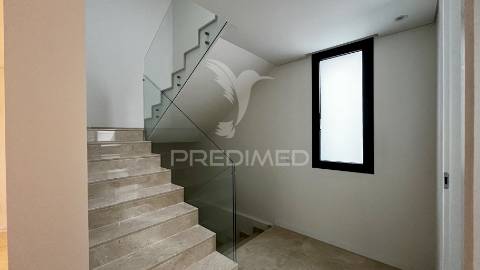 Moradia t4 nova em guimarães