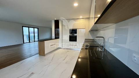 Moradia t4 nova em guimarães