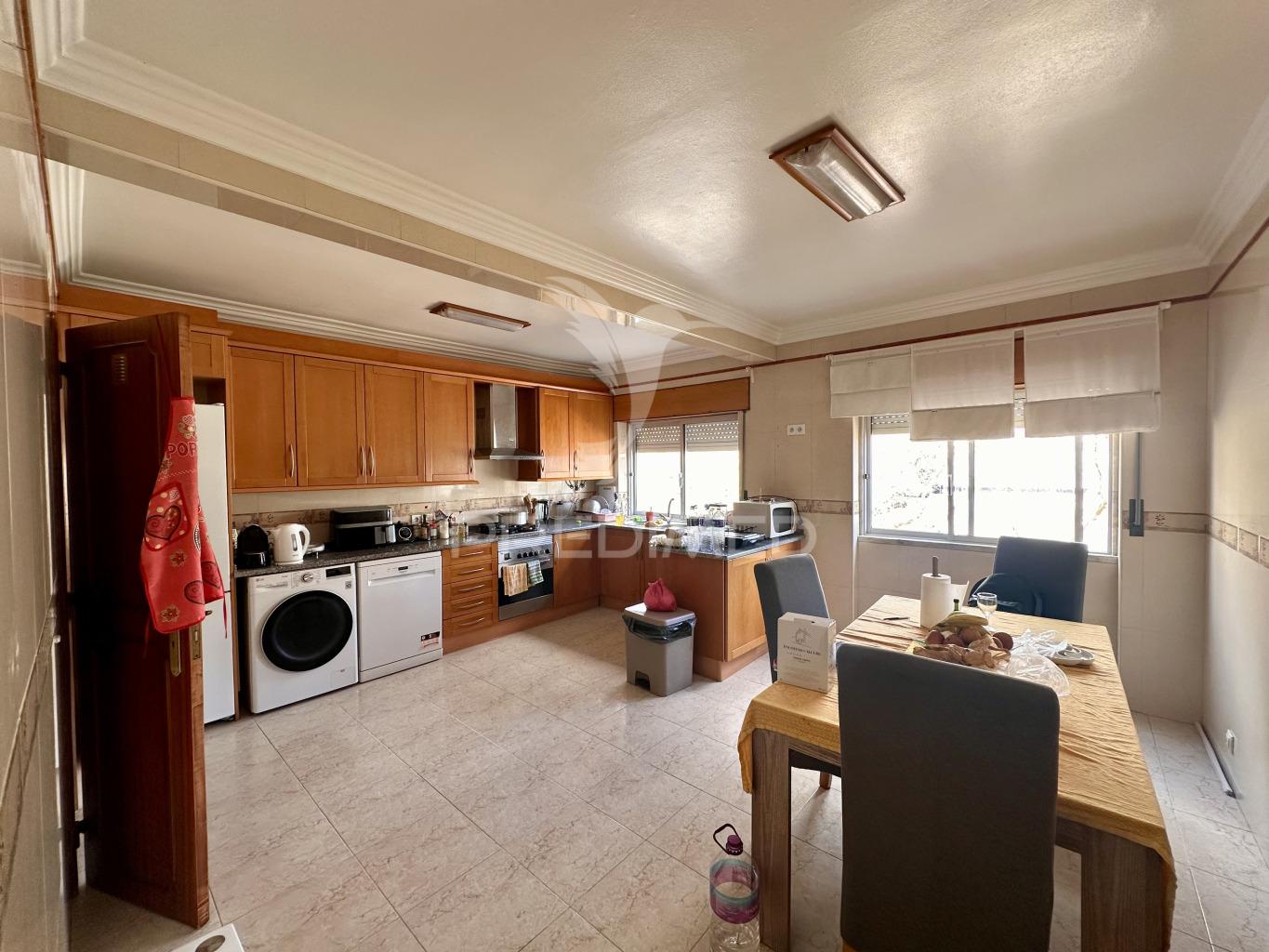Apartamento t3 na av d. manuel i