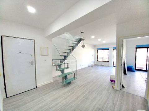 Apartamento t3 duplex caparica