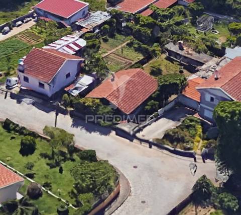 Moradia de 4 frentes à venda em pedroso, vng