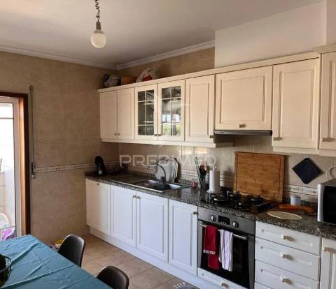 Apartamento t1 oiã - oliveira do bairro