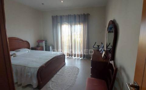 Moradia t5 com piscina em achete a 10 minutos de santarém.