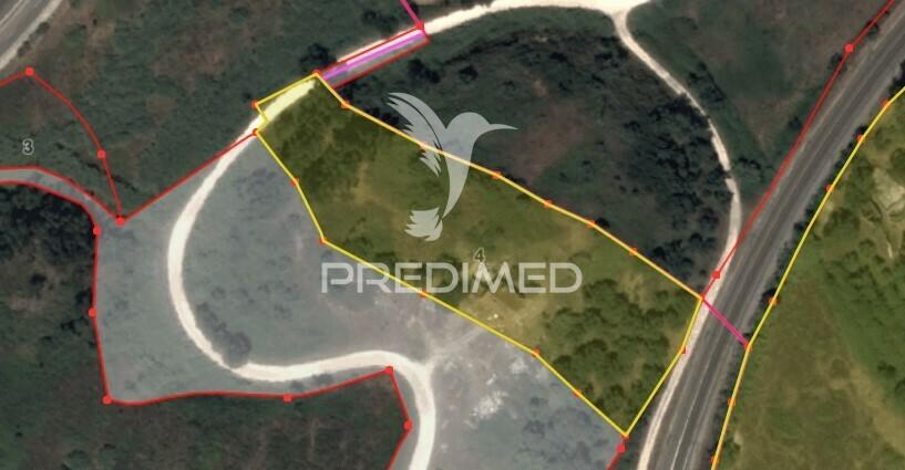 Terreno comercial