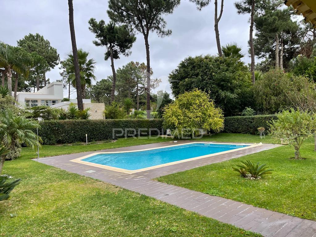 Moradia t4 com piscina e golfe
