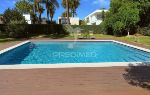 Moradia t4 com piscina e golfe