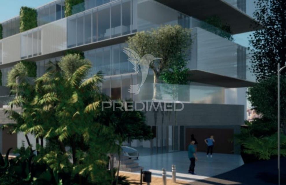 T1 luxo, terraço, garagem e arrumo