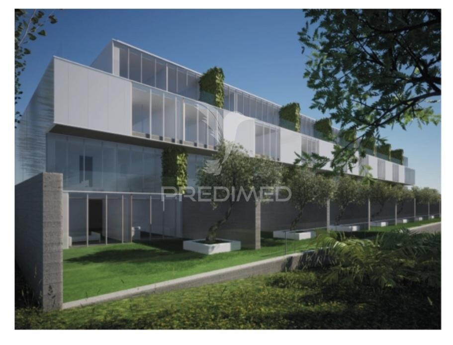 T1 luxo, terraço, garagem e arrumo