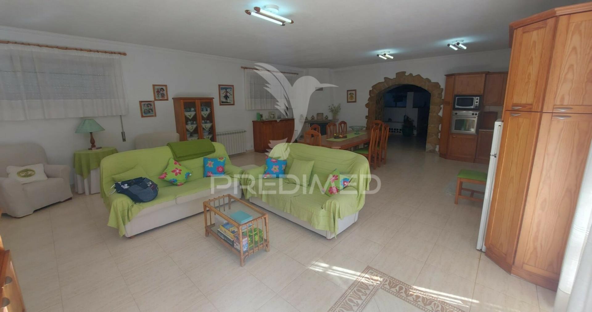 Quinta com moradia t4, piscina, terreno com 3 ha, santarém.