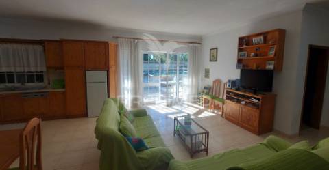 Quinta com moradia t4, piscina, terreno com 3 ha, santarém.