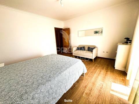 Moradia com 6 assoalhadas em local muito sossegado e perto das praias