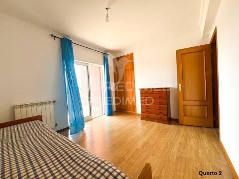 Moradia com 6 assoalhadas em local muito sossegado e perto das praias