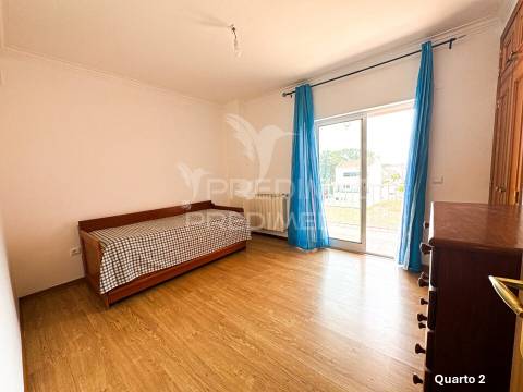 Moradia com 6 assoalhadas em local muito sossegado e perto das praias