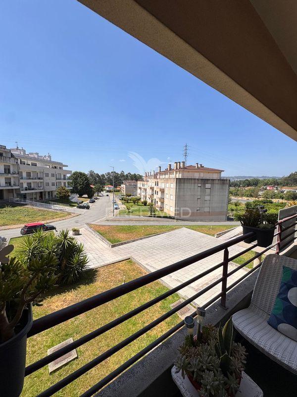 Apartamento t3 em várzea
