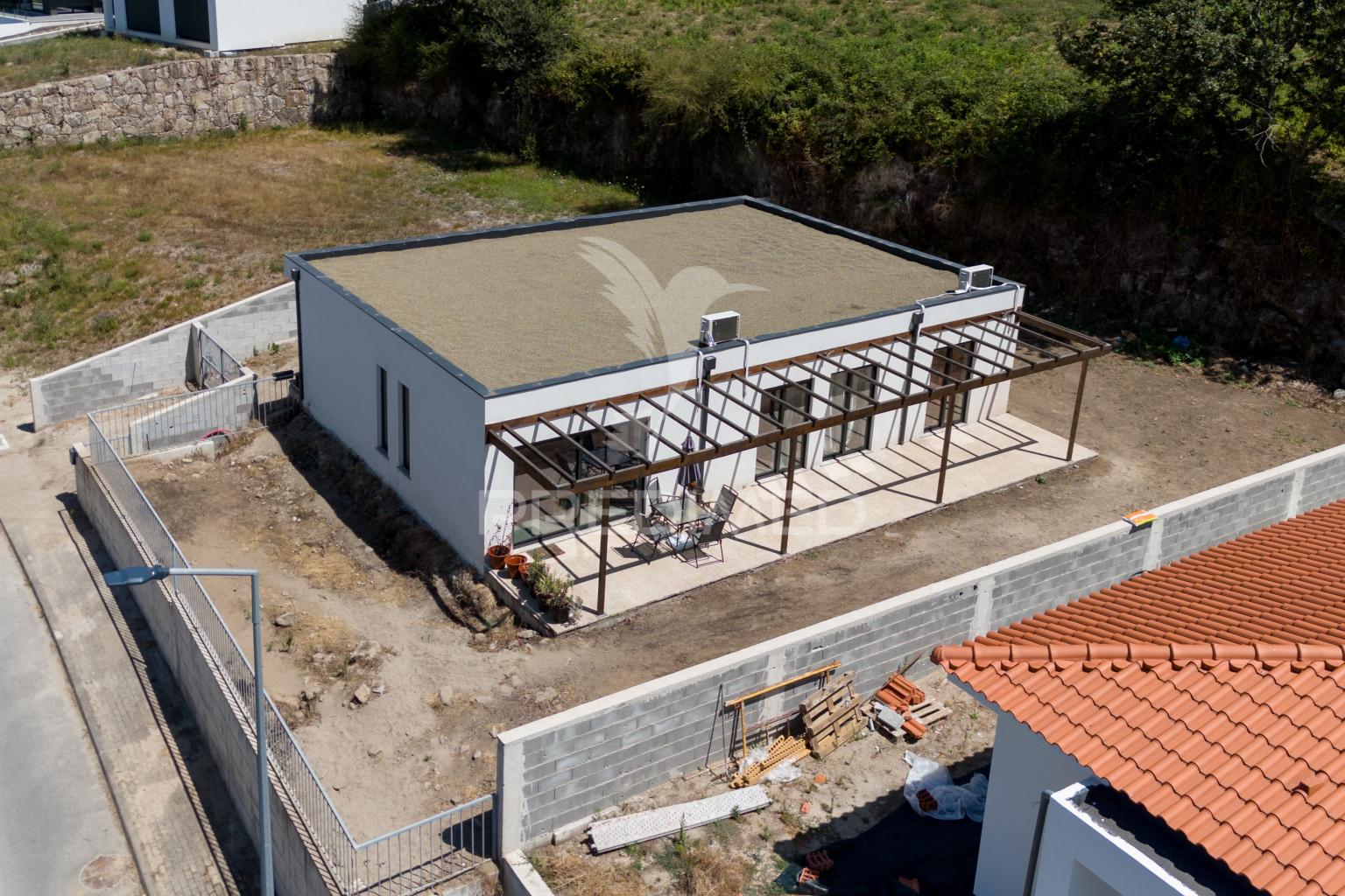 Moradia térrea - amares (seminova)