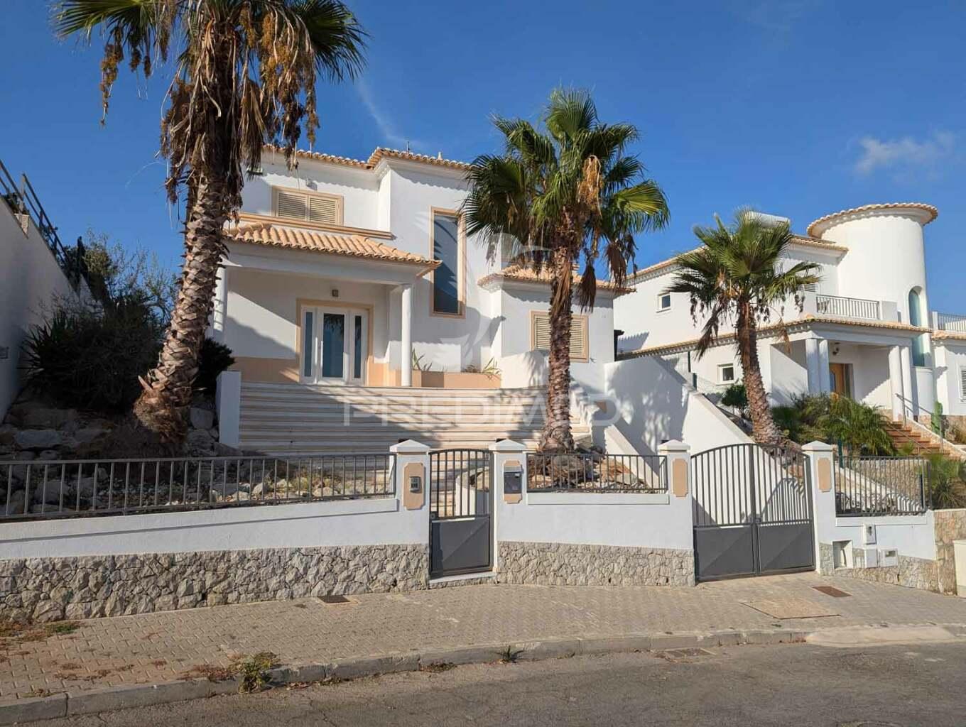 Fantástica moradia t3 com piscina em castro marim