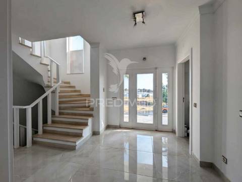 Fantástica moradia t3 com piscina em castro marim