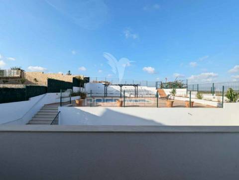 Fantástica moradia t3 com piscina em castro marim