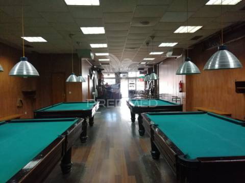 Café / salão de jogos  - centro de matosinhos