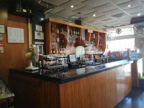 Café / salão de jogos  - centro de matosinhos