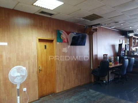 Café / salão de jogos  - centro de matosinhos