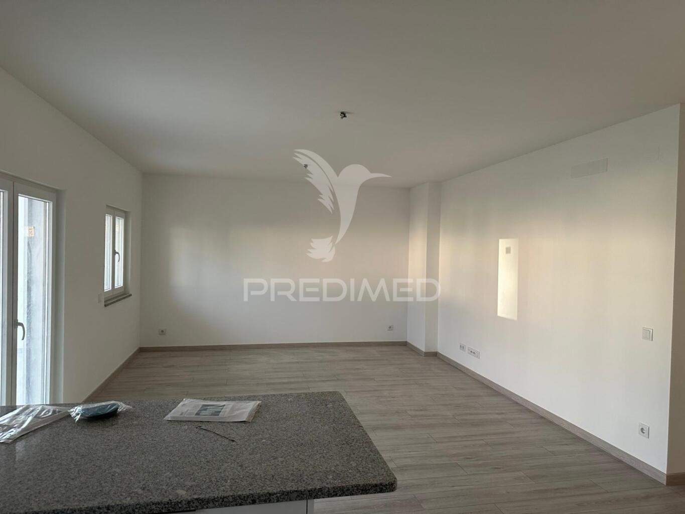 Apartamento novo em construção