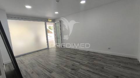 Loja na praia da rocha