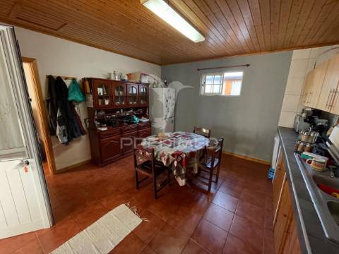 Moradia t3 lajes do pico