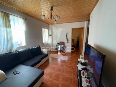 Moradia t3 lajes do pico