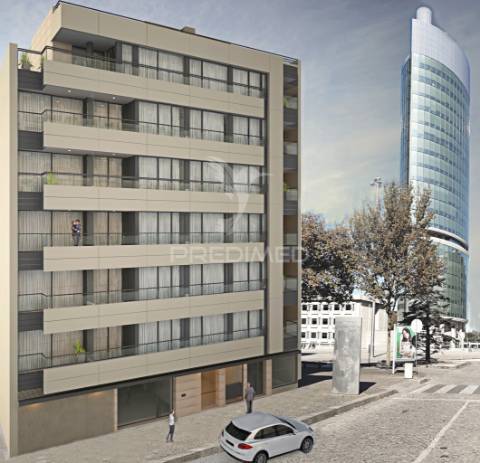 Novo espaço comercial no centro da maia