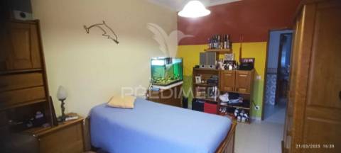 Moradia t3 / próximo da moita