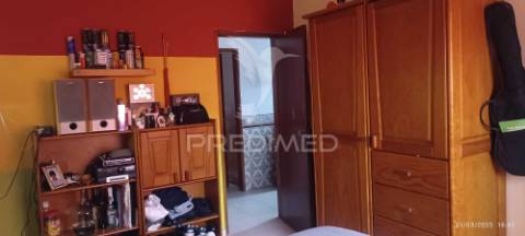 Moradia t3 / próximo da moita