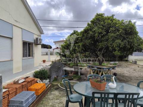 Moradia t3 / próximo da moita