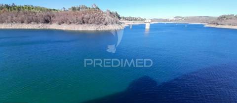 Terreno rústico de 6291m2 e 125m2 de área urbana, portela