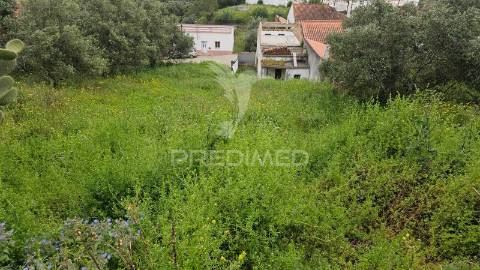 Moradia na aldeia - são marcos da serra