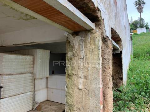 Moradia na aldeia - são marcos da serra