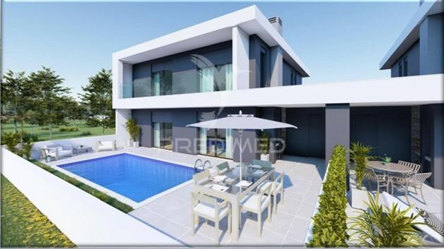 Moradia t4 com piscina em pinhal conde da cunha