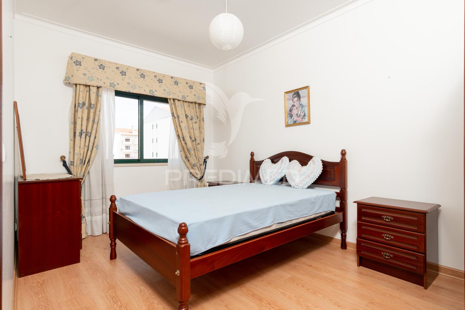 Apartamento t3 para arrendamento a 1 150 €