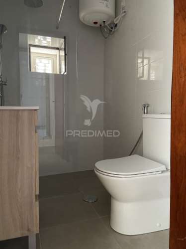 Moradia t2 com logradouro, remodelada, em são brás dos matos, alandroal