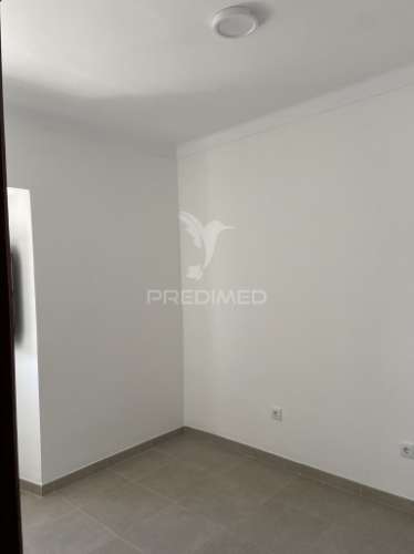 Moradia t2 com logradouro, remodelada, em são brás dos matos, alandroal