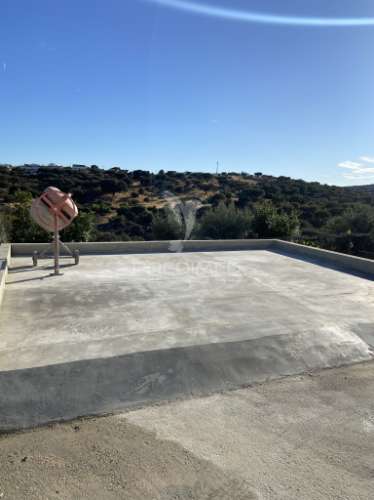 Moradia t2 com logradouro, remodelada, em são brás dos matos, alandroal